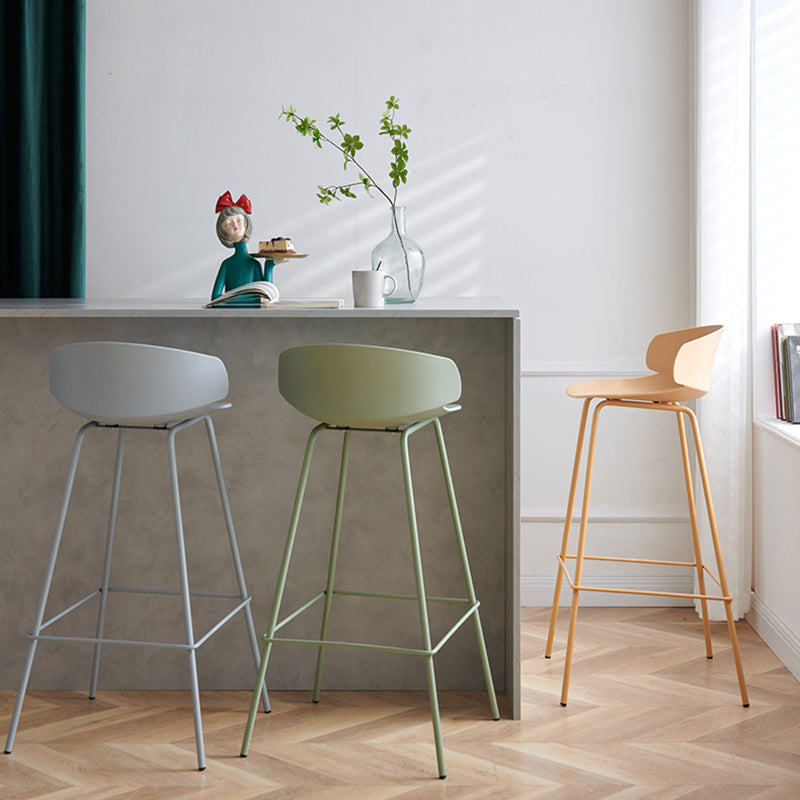 Scandinavian Plastic Metal Counter Stools Low Back Indoor Bar Stools with 4 Legs Clearhalo 'Bar Furniture' 'Bar Stools' 'bar_stools' 'furn' 'furn_bar_stools' 'furniture_bar_stools' 'Kitchen & Dining Furniture' 'kitchen&dining_furn' 'kitchen' 'kitchen_furn' Furniture' 4211607
