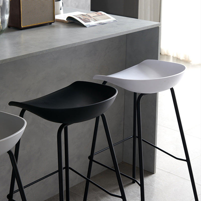 Scandinavian Metal Plastic Counter Stools Backless Bar Stools with Bucket Seat Clearhalo 'Bar Furniture' 'Bar Stools' 'bar_stools' 'furn' 'furn_bar_stools' 'furniture_bar_stools' 'Kitchen & Dining Furniture' 'kitchen&dining_furn' 'kitchen' 'kitchen_furn' Furniture' 4211660