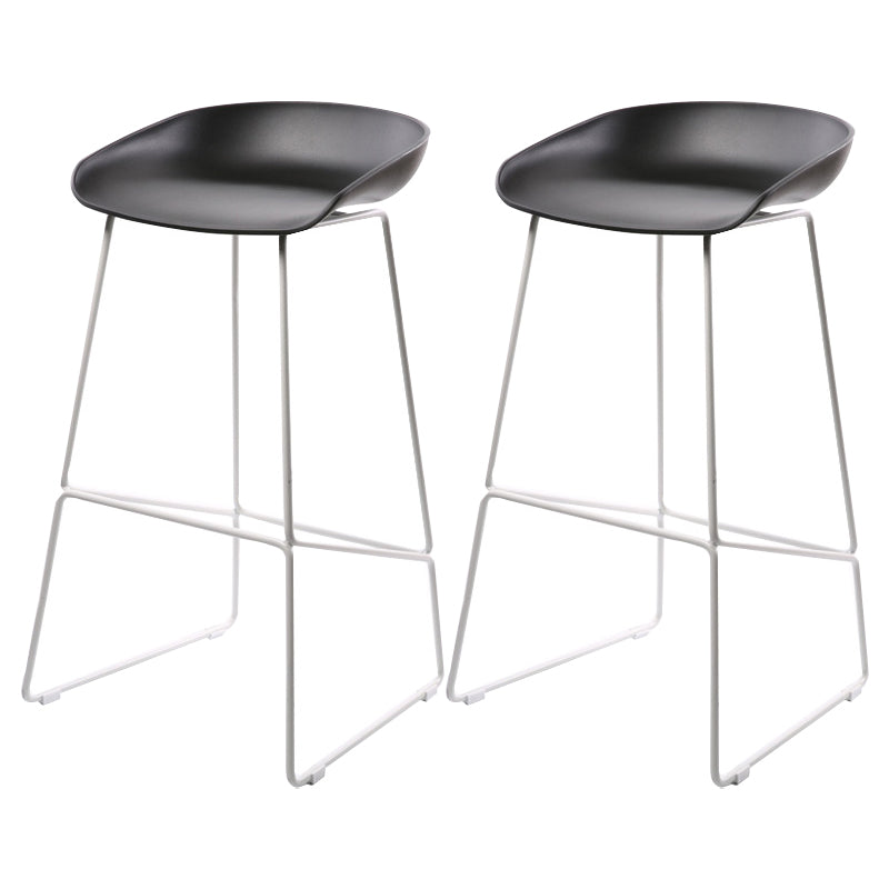 Scandinavian Steel Plastic Counter Stools Backless Bar Stools with Bucket Seat (Set of 2) White Black 2 Piece Set Clearhalo 'Bar Furniture' 'Bar Stools' 'bar_stools' 'furn' 'furn_bar_stools' 'furniture_bar_stools' 'Kitchen & Dining Furniture' 'kitchen&dining_furn' 'kitchen' 'kitchen_furn' Furniture' 4211711