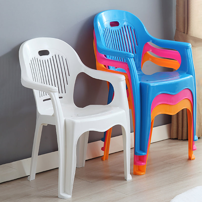 Modern Indoor Plastic Dining Arm Chairs Stackable Windsor Dining Armchairs Clearhalo ' kitchen&dining_furn' 'Dining Chairs' 'Dining Tables & Seating' 'dining_chair' 'furn' 'furn_dining_chair' 'Furniture' 'furniture_dining_chair' 'Kitchen & Dining Furniture' 'kitchen' 4237086