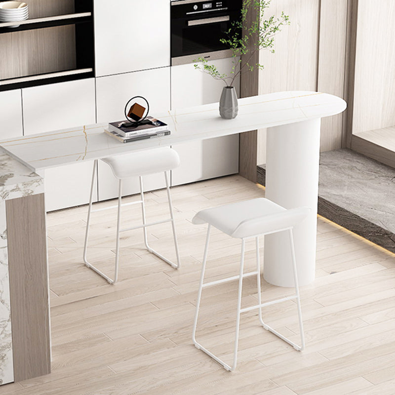 Contemporary Bar Dining Table Indoor Bar Table with Iron Base in White Clearhalo 'Bar Furniture' 'Bar Tables' 'bar_tables' 'Furniture' 'furniture_bar_tables' 'Kitchen & Dining Furniture' 'kitchen&dining_furn' 'kitchen' 4241239