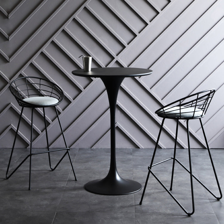 Industrial Metal Bar Table Round Top 41.3"H Pedestal Bistro Table for Cafe and Breakroom Clearhalo 'Bar Furniture' 'Bar Tables' 'bar_tables' 'Furniture' 'furniture_bar_tables' 'Kitchen & Dining Furniture' 'kitchen&dining_furn' 'kitchen' 4245454