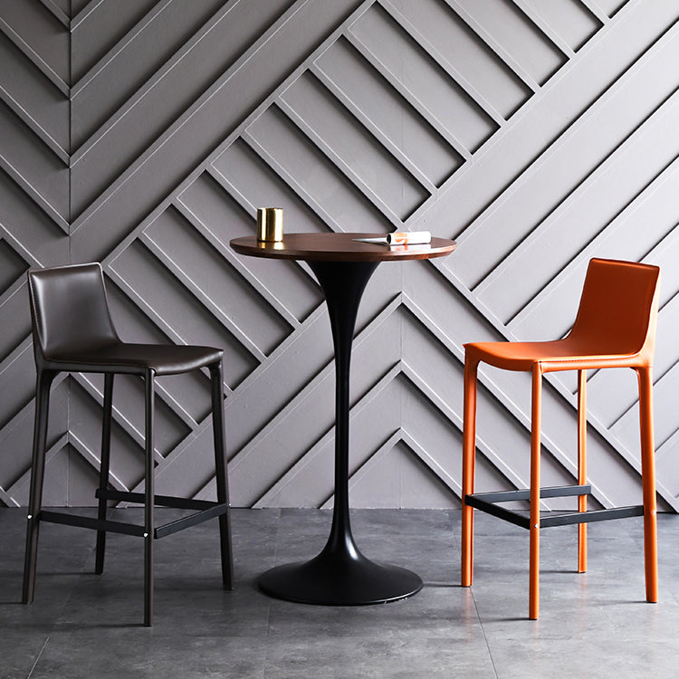 Industrial Metal Bar Table Round Top 41.3"H Pedestal Bistro Table for Cafe and Breakroom Brown Clearhalo 'Bar Furniture' 'Bar Tables' 'bar_tables' 'Furniture' 'furniture_bar_tables' 'Kitchen & Dining Furniture' 'kitchen&dining_furn' 'kitchen' 4245455