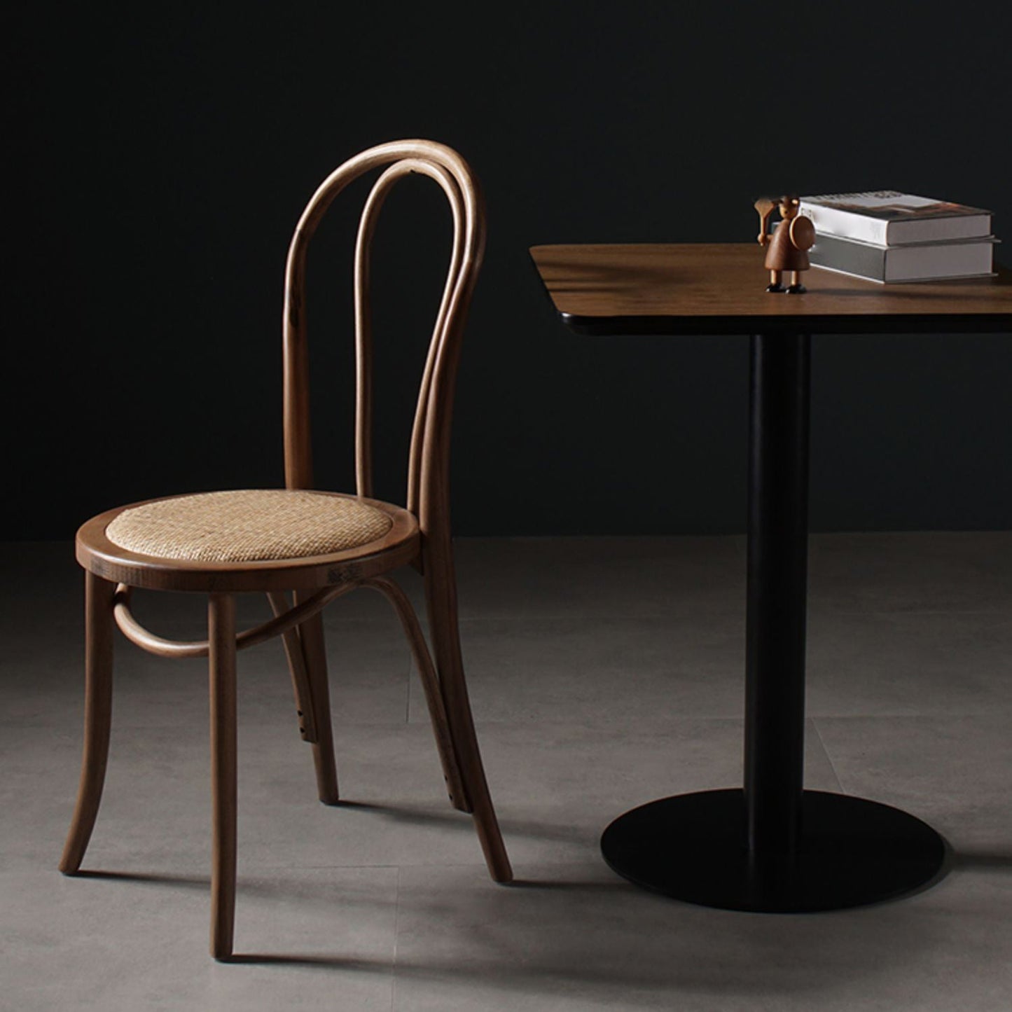 Traditional Style Dining Chair Rattan Wood Kitchen Windsor Back Dining Side Chair Clearhalo ' kitchen&dining_furn' 'Dining Chairs' 'Dining Tables & Seating' 'dining_chair' 'furn' 'furn_dining_chair' 'Furniture' 'furniture_dining_chair' 'Kitchen & Dining Furniture' 'kitchen' 4246067