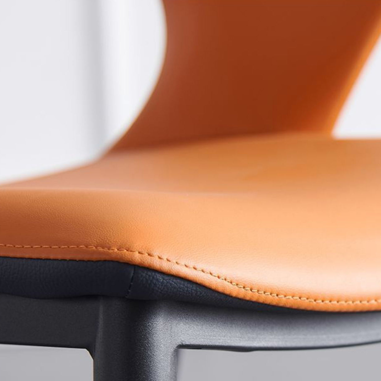 Leather Dining Armchairs Upholstered Open Back Arm Chairs with Metal Legs Clearhalo ' kitchen&dining_furn' 'Dining Chairs' 'Dining Tables & Seating' 'dining_chair' 'furn' 'furn_dining_chair' 'Furniture' 'furniture_dining_chair' 'Kitchen & Dining Furniture' 'kitchen' 4246099