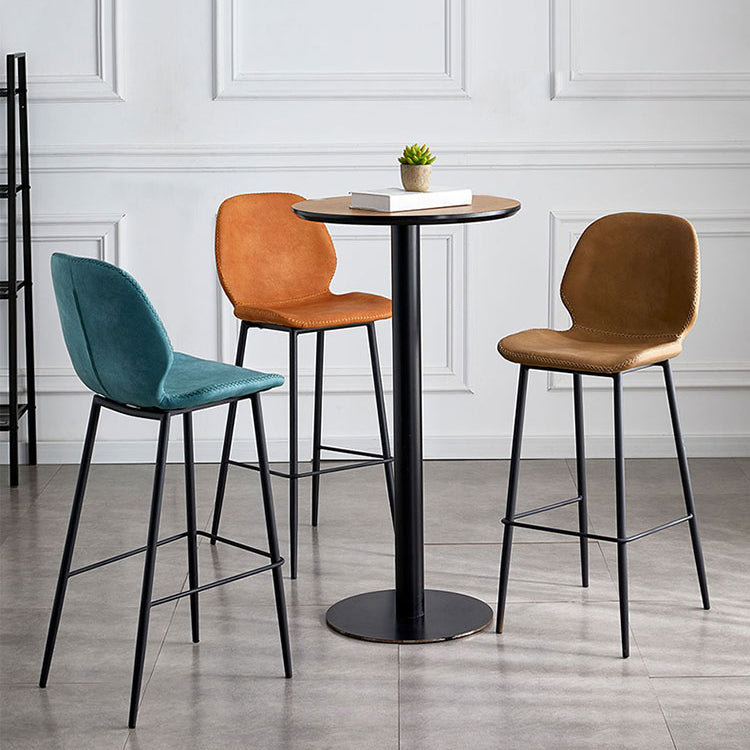 Indoor Modern Leather Bar Stool Low Back Arm-less Counter Stool with Steel Legs Clearhalo 'Bar Furniture' 'Bar Stools' 'bar_stools' 'furn' 'furn_bar_stools' 'furniture_bar_stools' 'Kitchen & Dining Furniture' 'kitchen&dining_furn' 'kitchen' 'kitchen_furn' Furniture' 4250768