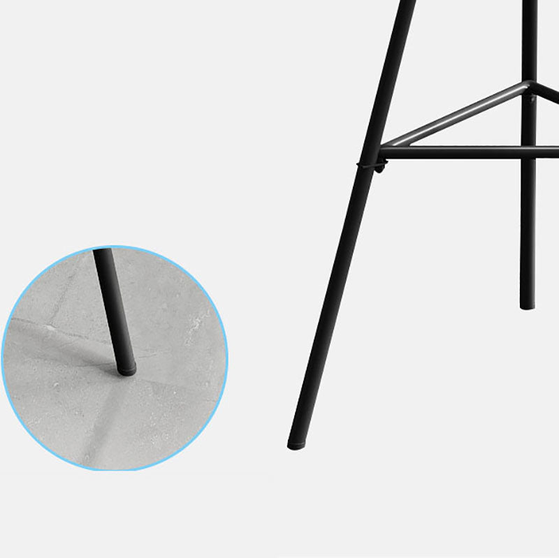 Industrial Style Iron Bar Table 23.62" Round Top Indoor Table with 3 Legs Clearhalo 'Bar Furniture' 'Bar Tables' 'bar_tables' 'furn' 'furn_bar_tables' 'Furniture' 'furniture_bar_tables' 'Kitchen & Dining Furniture' 'kitchen&dining_furn' 'kitchen' 4258177