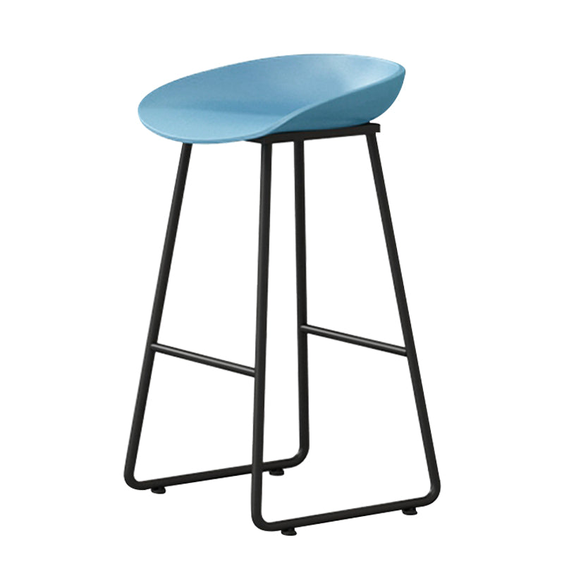 Contemporary Bucket Counter Bar Stool Armless Plastic Bar Stool with Footrest, Iron Base Blue 1 Piece Counter Stool(26"H) Clearhalo 'Bar Furniture' 'Bar Stools' 'bar_stools' 'furn' 'furn_bar_stools' 'furniture_bar_stools' 'Kitchen & Dining Furniture' 'kitchen&dining_furn' 'kitchen' 'kitchen_furn' Furniture' 4259045