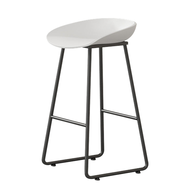 Contemporary Bucket Counter Bar Stool Armless Plastic Bar Stool with Footrest, Iron Base White 1 Piece Counter Stool(26"H) Clearhalo 'Bar Furniture' 'Bar Stools' 'bar_stools' 'furn' 'furn_bar_stools' 'furniture_bar_stools' 'Kitchen & Dining Furniture' 'kitchen&dining_furn' 'kitchen' 'kitchen_furn' Furniture' 4259050