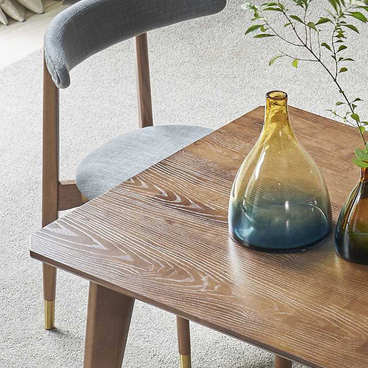 Traditional Luxury Dining Table Rectangle Solid Wood Dining Table with 4 Legs for Home Clearhalo ' dining_table' 'Dining Tables & Seating' 'Dining Tables' 'furn' 'furn_dining_table' 'Furniture' 'furniture_dining_table' 'Kitchen & Dining Furniture' 'kitchen&dining_furn' 'kitchen' 'kitchen_dining_table' 4271544