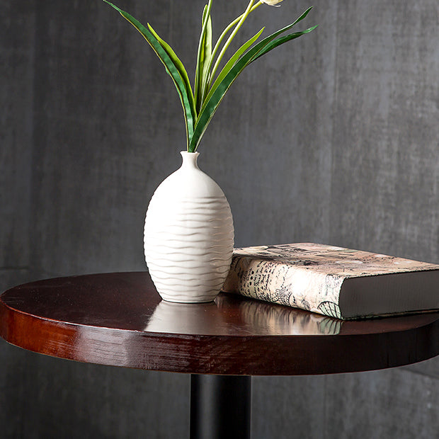 Industrial Round Wood Indoor Bar Dining Table Iron Single Pedestal Bistro Table Clearhalo 'Bar Furniture' 'Bar Tables' 'bar_tables' 'furn' 'furn_bar_tables' 'Furniture' 'furniture_bar_tables' 'Kitchen & Dining Furniture' 'kitchen&dining_furn' 'kitchen' 4274426