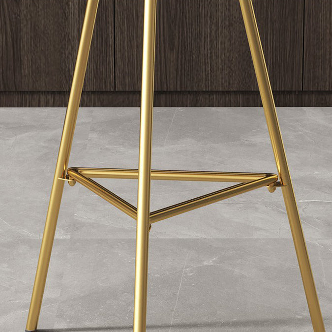 Industrial Round Indoor Bar Dining Table Iron Tripod Pedestal Bistro Table with Footrest Clearhalo 'Bar Furniture' 'Bar Tables' 'bar_tables' 'furn' 'furn_bar_tables' 'Furniture' 'furniture_bar_tables' 'Kitchen & Dining Furniture' 'kitchen&dining_furn' 'kitchen' 4274863