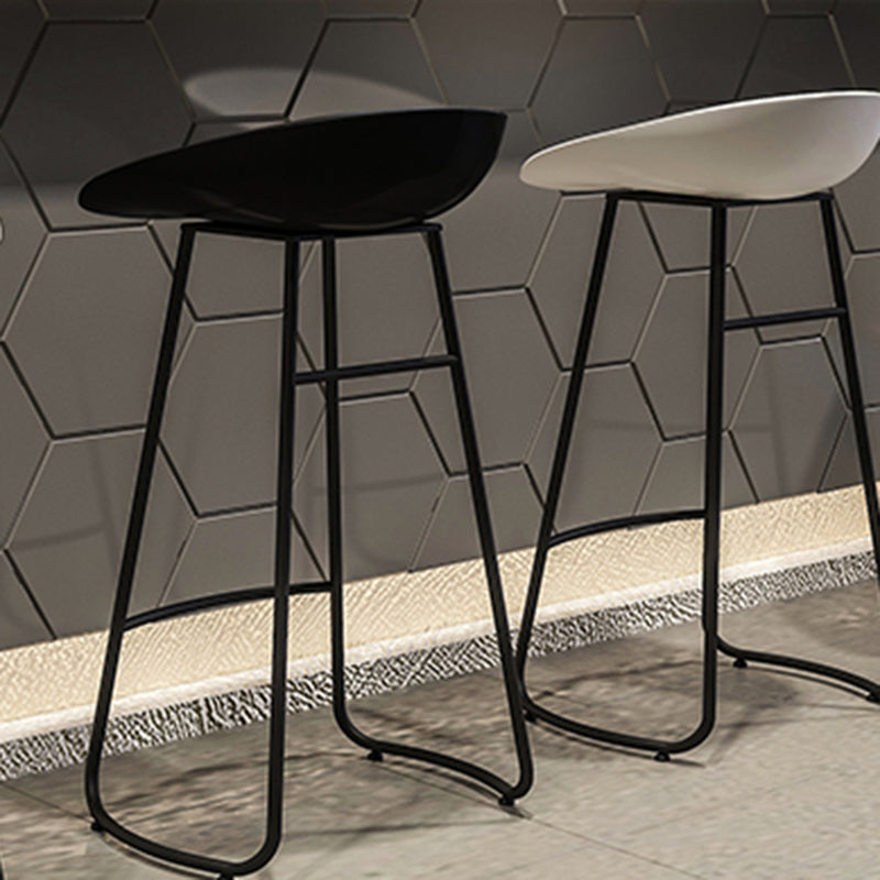 Modern Armless Backrest Counter Stool Iron Household Bar Stool with Pedal Clearhalo 'Bar Furniture' 'Bar Stools' 'bar_stools' 'furn' 'furn_bar_stools' 'furniture_bar_stools' 'Kitchen & Dining Furniture' 'kitchen&dining_furn' 'kitchen' 'kitchen_furn' Furniture' 4275207