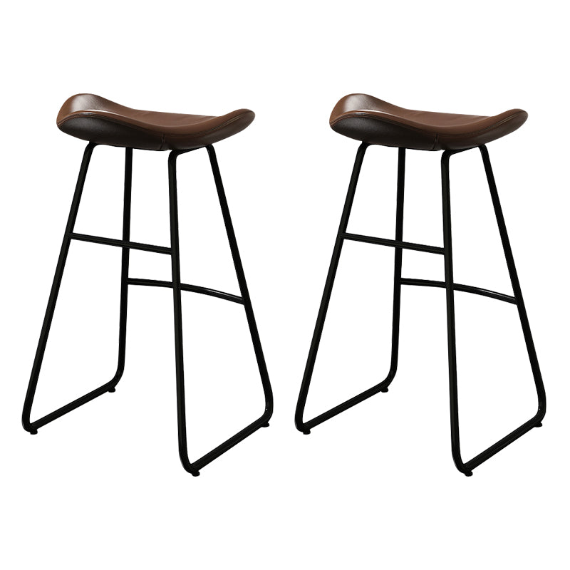 Glam Counter Bar Stool Armless Leather Indoor Bar Stool with Footrest Iron Base Black 2 Piece Set Counter Stool(26"H) Clearhalo 'Bar Furniture' 'Bar Stools' 'bar_stools' 'furn' 'furn_bar_stools' 'furniture_bar_stools' 'Kitchen & Dining Furniture' 'kitchen&dining_furn' 'kitchen' 'kitchen_furn' Furniture' 4275478