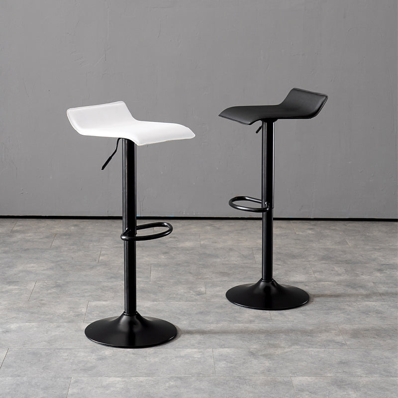 Modern Adjustable Swivel Bar Stool Footrest Low Back Faux Leather Bar Stool Clearhalo 'Bar Furniture' 'Bar Stools' 'bar_stools' 'furn' 'furn_bar_stools' 'furniture_bar_stools' 'Kitchen & Dining Furniture' 'kitchen&dining_furn' 'kitchen' 'kitchen_furn' Furniture' 4275610