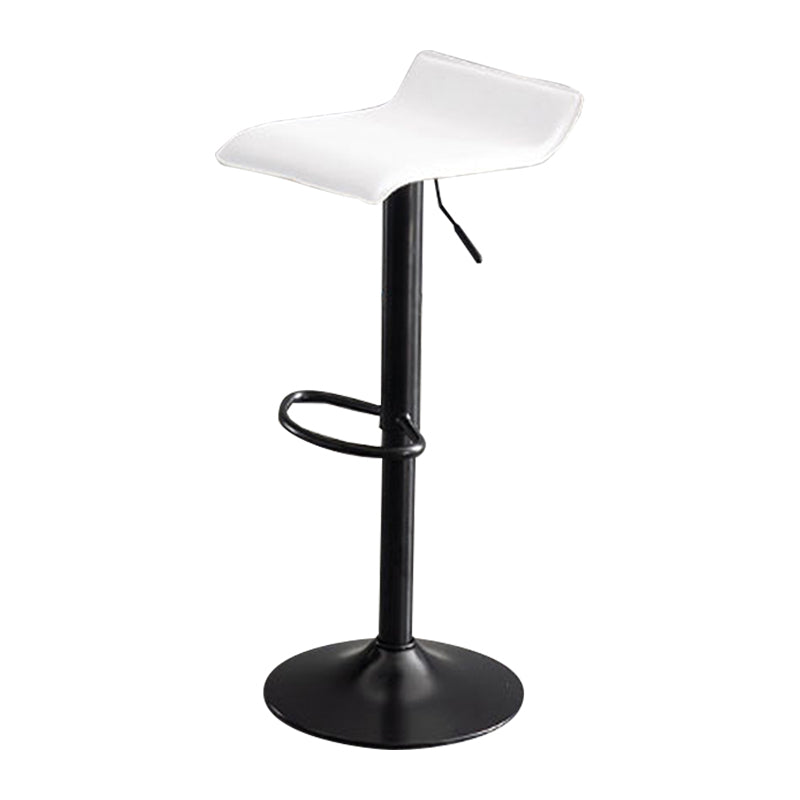 Modern Adjustable Swivel Bar Stool Footrest Low Back Faux Leather Bar Stool White 1 Piece Clearhalo 'Bar Furniture' 'Bar Stools' 'bar_stools' 'furn' 'furn_bar_stools' 'furniture_bar_stools' 'Kitchen & Dining Furniture' 'kitchen&dining_furn' 'kitchen' 'kitchen_furn' Furniture' 4275612