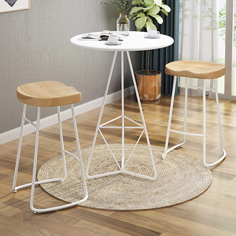 Wood Modern Bar Stool Backless Natural Contoured Seat Stool with Iron Legs Clearhalo 'Bar Furniture' 'Bar Stools' 'bar_stools' 'furn' 'furn_bar_stools' 'furniture_bar_stools' 'Kitchen & Dining Furniture' 'kitchen&dining_furn' 'kitchen' 'kitchen_furn' Furniture' 4275712