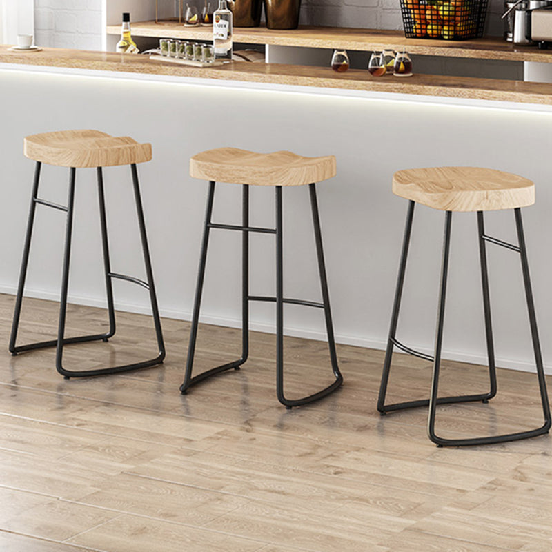 Wood Modern Bar Stool Backless Natural Contoured Seat Stool with Iron Legs Clearhalo 'Bar Furniture' 'Bar Stools' 'bar_stools' 'furn' 'furn_bar_stools' 'furniture_bar_stools' 'Kitchen & Dining Furniture' 'kitchen&dining_furn' 'kitchen' 'kitchen_furn' Furniture' 4275715