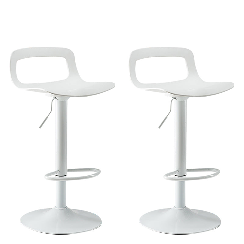 Modern Footrest Bar Stool Plastic Low Back Bucket Indoor Swivel Counter Stool White 2 Piece Set Clearhalo 'Bar Furniture' 'Bar Stools' 'bar_stools' 'furn' 'furn_bar_stools' 'furniture_bar_stools' 'Kitchen & Dining Furniture' 'kitchen&dining_furn' 'kitchen' 'kitchen_furn' Furniture' 4275731