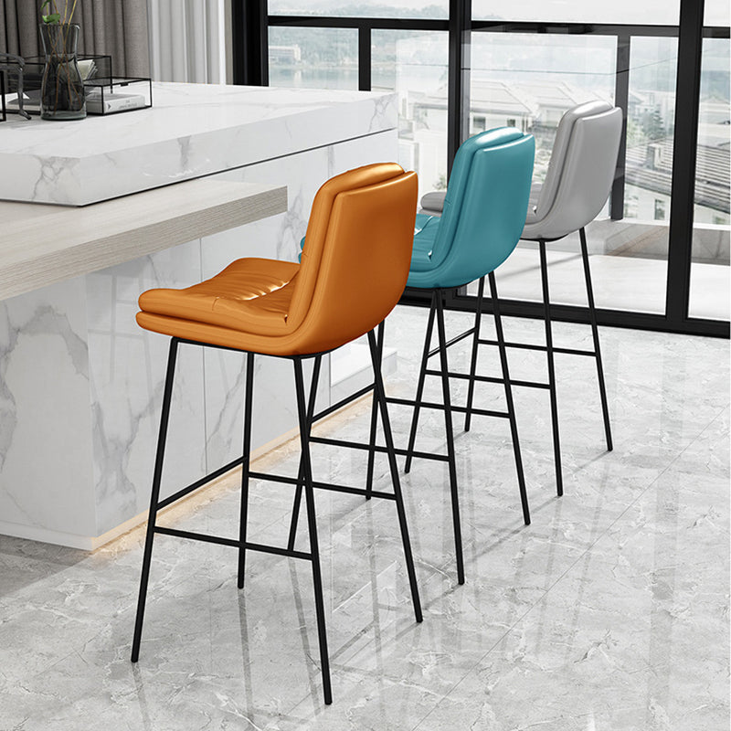 Indoor Leather Bar Stool Low Back Footrest Bucket Counter Stool with Cushion Clearhalo 'Bar Furniture' 'Bar Stools' 'bar_stools' 'furn' 'furn_bar_stools' 'furniture_bar_stools' 'Kitchen & Dining Furniture' 'kitchen&dining_furn' 'kitchen' 'kitchen_furn' Furniture' 4275791