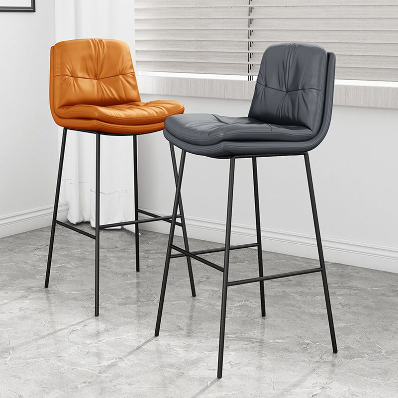 Indoor Leather Bar Stool Low Back Footrest Bucket Counter Stool with Cushion Clearhalo 'Bar Furniture' 'Bar Stools' 'bar_stools' 'furn' 'furn_bar_stools' 'furniture_bar_stools' 'Kitchen & Dining Furniture' 'kitchen&dining_furn' 'kitchen' 'kitchen_furn' Furniture' 4275794