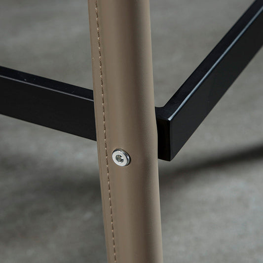 Coffee Shop Low Back Bar Stool Contemporary Leather Square Counter Chair Clearhalo 'Bar Furniture' 'Bar Stools' 'bar_stools' 'furn' 'furn_bar_stools' 'furniture_bar_stools' 'Kitchen & Dining Furniture' 'kitchen&dining_furn' 'kitchen' 'kitchen_furn' Furniture' 4275858