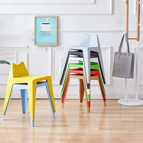 Modern Plastic Indoor-Outdoor Chairs Solid Back Side Dining Chairs Clearhalo ' kitchen&dining_furn' 'Dining Chairs' 'Dining Tables & Seating' 'dining_chair' 'furn' 'furn_dining_chair' 'Furniture' 'furniture_dining_chair' 'Kitchen & Dining Furniture' 'kitchen' 4286681