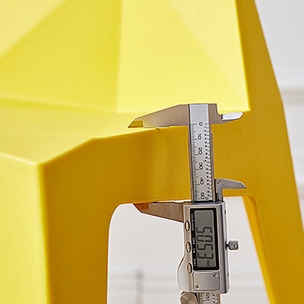 Modern Plastic Indoor-Outdoor Chairs Solid Back Side Dining Chairs Clearhalo ' kitchen&dining_furn' 'Dining Chairs' 'Dining Tables & Seating' 'dining_chair' 'furn' 'furn_dining_chair' 'Furniture' 'furniture_dining_chair' 'Kitchen & Dining Furniture' 'kitchen' 4286685