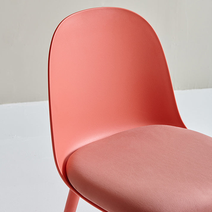 Glam Plastic Indoor-Outdoor Room Side Chairs Solid Back Chair Clearhalo ' kitchen&dining_furn' 'Dining Chairs' 'Dining Tables & Seating' 'dining_chair' 'furn' 'furn_dining_chair' 'Furniture' 'furniture_dining_chair' 'Kitchen & Dining Furniture' 'kitchen' 4287198