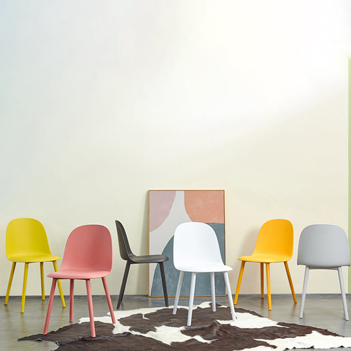 Glam Plastic Indoor-Outdoor Room Side Chairs Solid Back Chair Clearhalo ' kitchen&dining_furn' 'Dining Chairs' 'Dining Tables & Seating' 'dining_chair' 'furn' 'furn_dining_chair' 'Furniture' 'furniture_dining_chair' 'Kitchen & Dining Furniture' 'kitchen' 4287214