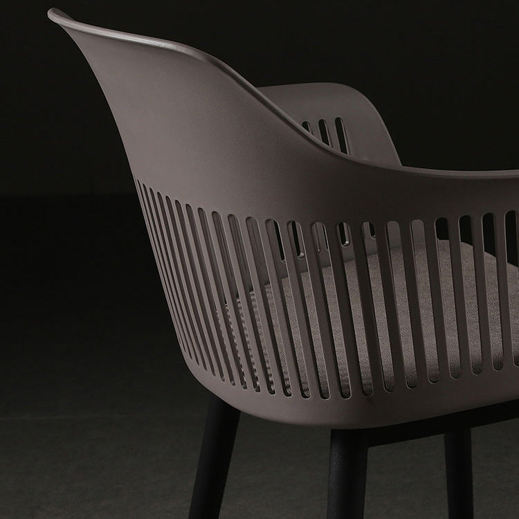 Contemporary Slat Back Arm Chair Matte Finish Metal Chair for Patio Clearhalo ' kitchen&dining_furn' 'Dining Chairs' 'Dining Tables & Seating' 'dining_chair' 'furn' 'furn_dining_chair' 'Furniture' 'furniture_dining_chair' 'Kitchen & Dining Furniture' 'kitchen' 4287537