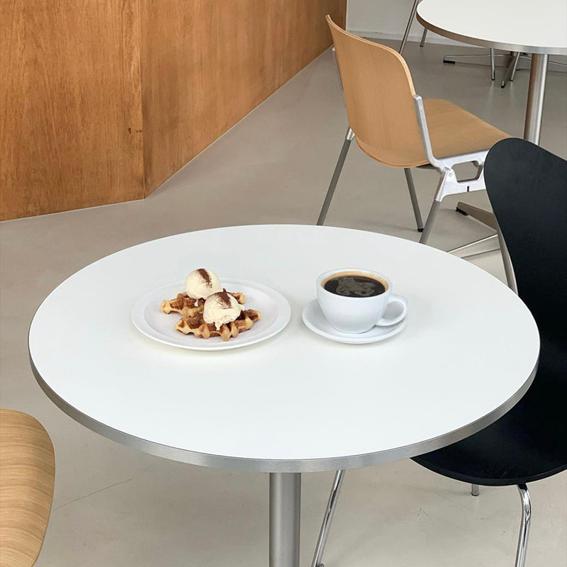 Modern MDF Round Dining Table Standard White Dining Table with Pedestal Base Clearhalo ' dining_table' 'Dining Tables & Seating' 'Dining Tables' 'Furniture' 'furniture_dining_table' 'Kitchen & Dining Furniture' 'kitchen&dining_furn' 'kitchen' 'kitchen_dining_table' 4287580
