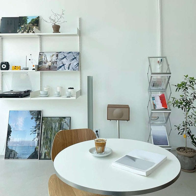 Modern MDF Round Dining Table Standard White Dining Table with Pedestal Base Clearhalo ' dining_table' 'Dining Tables & Seating' 'Dining Tables' 'Furniture' 'furniture_dining_table' 'Kitchen & Dining Furniture' 'kitchen&dining_furn' 'kitchen' 'kitchen_dining_table' 4287584