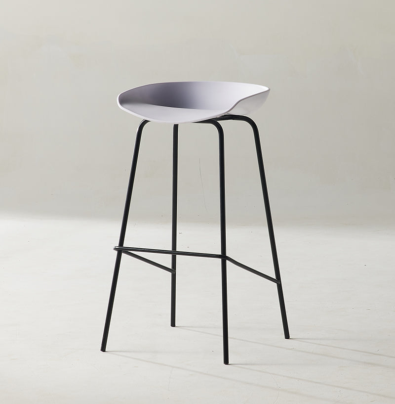 Scandinavian Metal Black Counter Stools Bucket Seat Bar Stools with Footrest White 1 Piece Clearhalo 'Bar Furniture' 'Bar Stools' 'bar_stools' 'furn' 'furn_bar_stools' 'furniture_bar_stools' 'Kitchen & Dining Furniture' 'kitchen&dining_furn' 'kitchen' 'kitchen_furn' Furniture' 4290066
