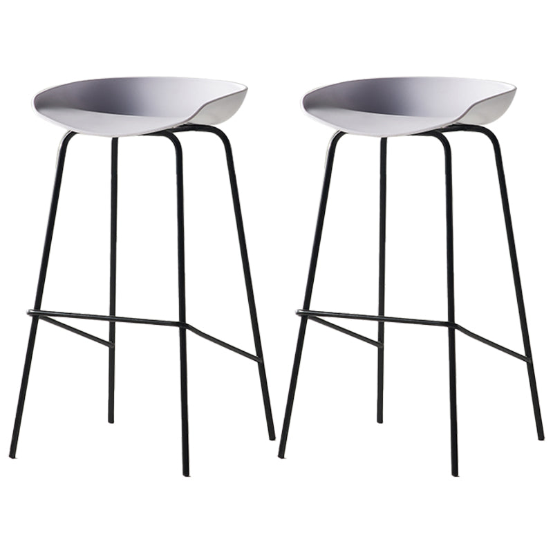 Scandinavian Metal Black Counter Stools Bucket Seat Bar Stools with Footrest White 2 Piece Set Clearhalo 'Bar Furniture' 'Bar Stools' 'bar_stools' 'furn' 'furn_bar_stools' 'furniture_bar_stools' 'Kitchen & Dining Furniture' 'kitchen&dining_furn' 'kitchen' 'kitchen_furn' Furniture' 4290068