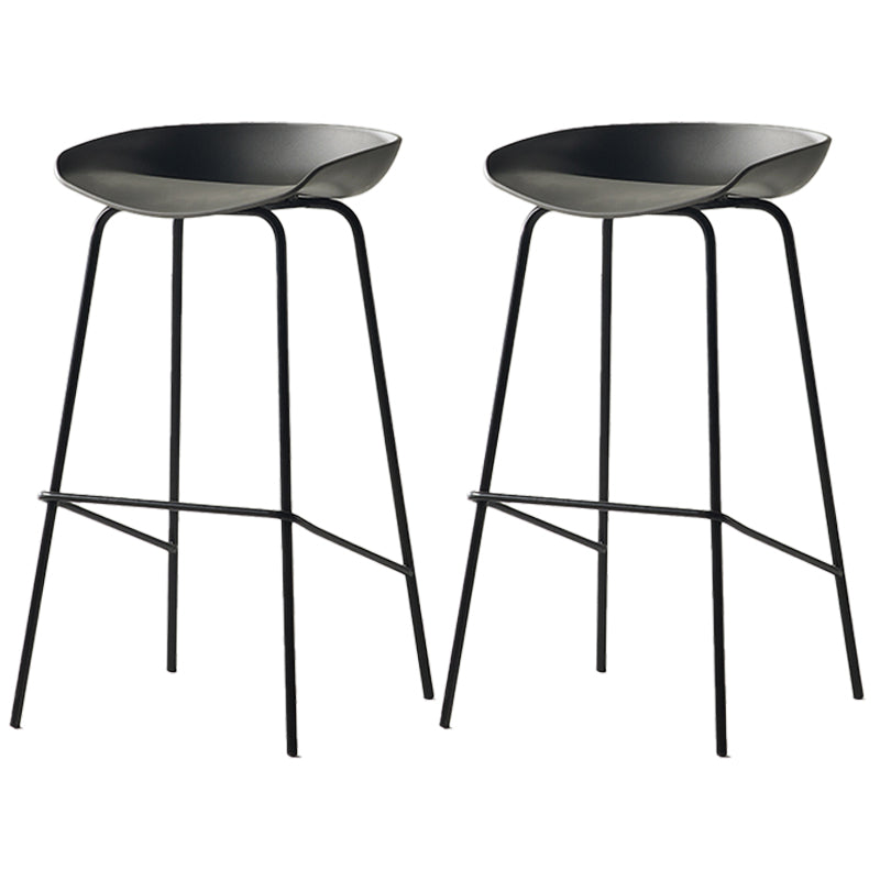 Scandinavian Metal Black Counter Stools Bucket Seat Bar Stools with Footrest Light Gray 2 Piece Set Clearhalo 'Bar Furniture' 'Bar Stools' 'bar_stools' 'furn' 'furn_bar_stools' 'furniture_bar_stools' 'Kitchen & Dining Furniture' 'kitchen&dining_furn' 'kitchen' 'kitchen_furn' Furniture' 4290078