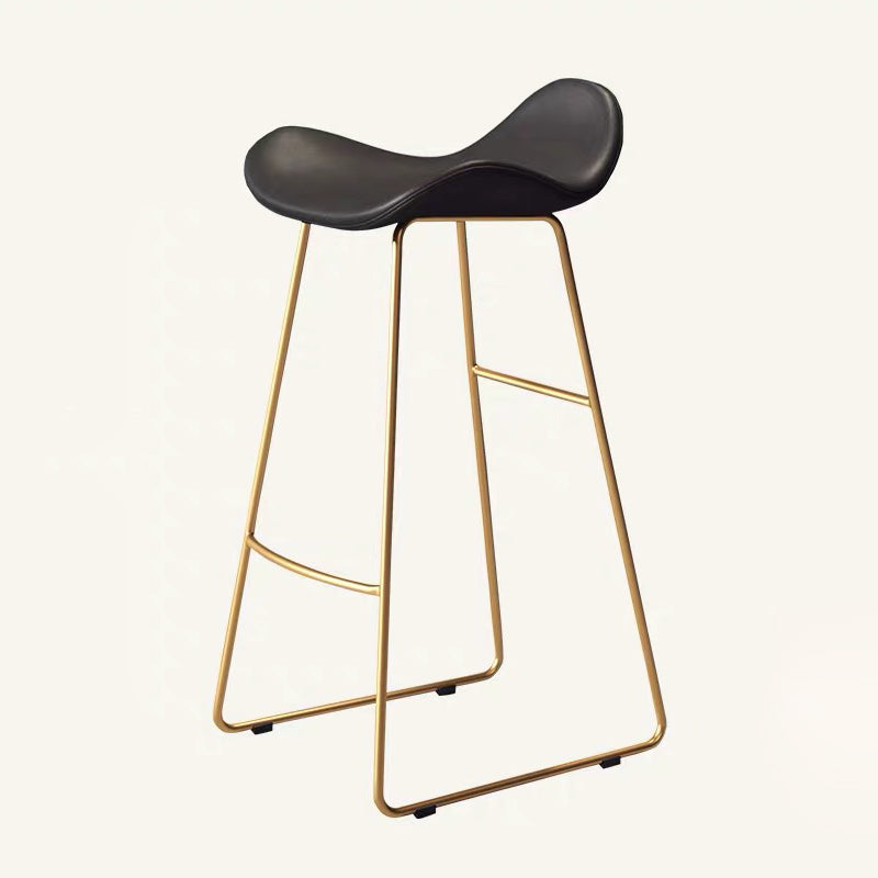 Glam Leather Bar Stools Patio Bar Stool with Iron Legs and Low Back Clearhalo 'Bar Furniture' 'Bar Stools' 'bar_stools' 'furn' 'furn_bar_stools' 'furniture_bar_stools' 'Kitchen & Dining Furniture' 'kitchen&dining_furn' 'kitchen' 'kitchen_furn' Furniture' 4296888