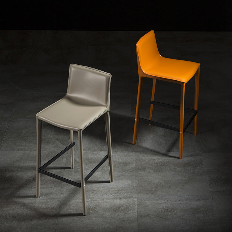 Contemporary Leather Quilted Bar Stool Indoor Barstool with Footrest Clearhalo 'Bar Furniture' 'Bar Stools' 'bar_stools' 'furn' 'furn_bar_stools' 'furniture_bar_stools' 'Kitchen & Dining Furniture' 'kitchen&dining_furn' 'kitchen' 'kitchen_furn' Furniture' 4297110