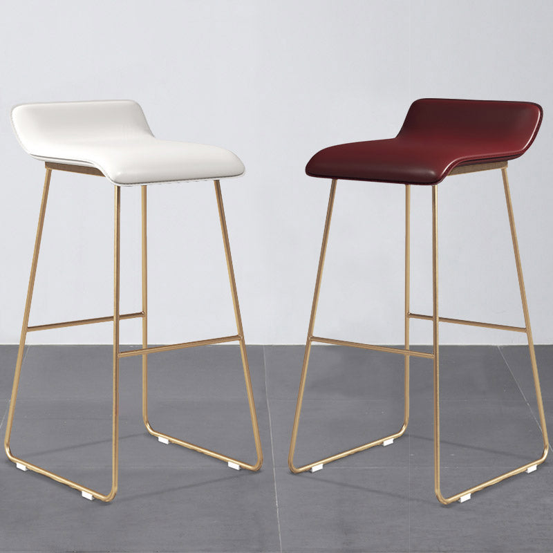 Glam Counter Round Bar Stool Armless Leather Bar Stool with Footrest Iron Base Clearhalo 'Bar Furniture' 'Bar Stools' 'bar_stools' 'furn' 'furn_bar_stools' 'furniture_bar_stools' 'Kitchen & Dining Furniture' 'kitchen&dining_furn' 'kitchen' 'kitchen_furn' Furniture' 4297315