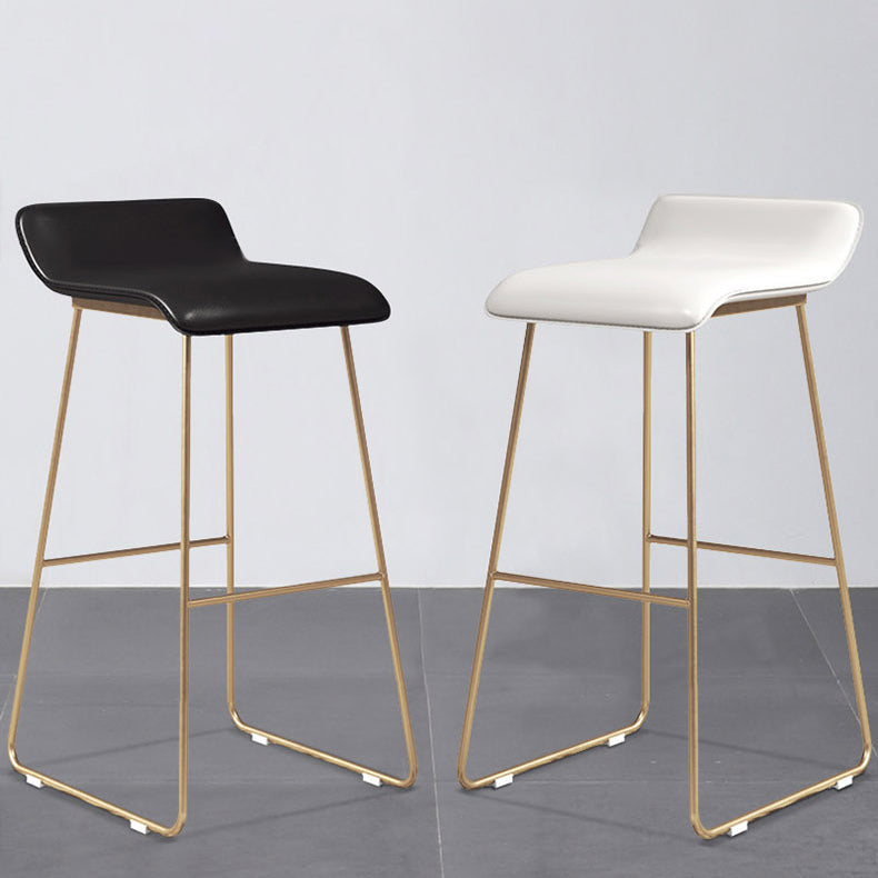 Glam Counter Round Bar Stool Armless Leather Bar Stool with Footrest Iron Base Clearhalo 'Bar Furniture' 'Bar Stools' 'bar_stools' 'furn' 'furn_bar_stools' 'furniture_bar_stools' 'Kitchen & Dining Furniture' 'kitchen&dining_furn' 'kitchen' 'kitchen_furn' Furniture' 4297330
