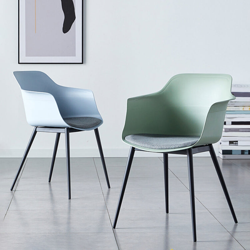 Plastic Modern Indoor-Outdoor Chair Dining Room Solid Back Upholstered Arm Chair Clearhalo ' kitchen&dining_furn' 'Dining Chairs' 'Dining Tables & Seating' 'dining_chair' 'Furniture' 'furniture_dining_chair' 'Kitchen & Dining Furniture' 'kitchen' 4315875