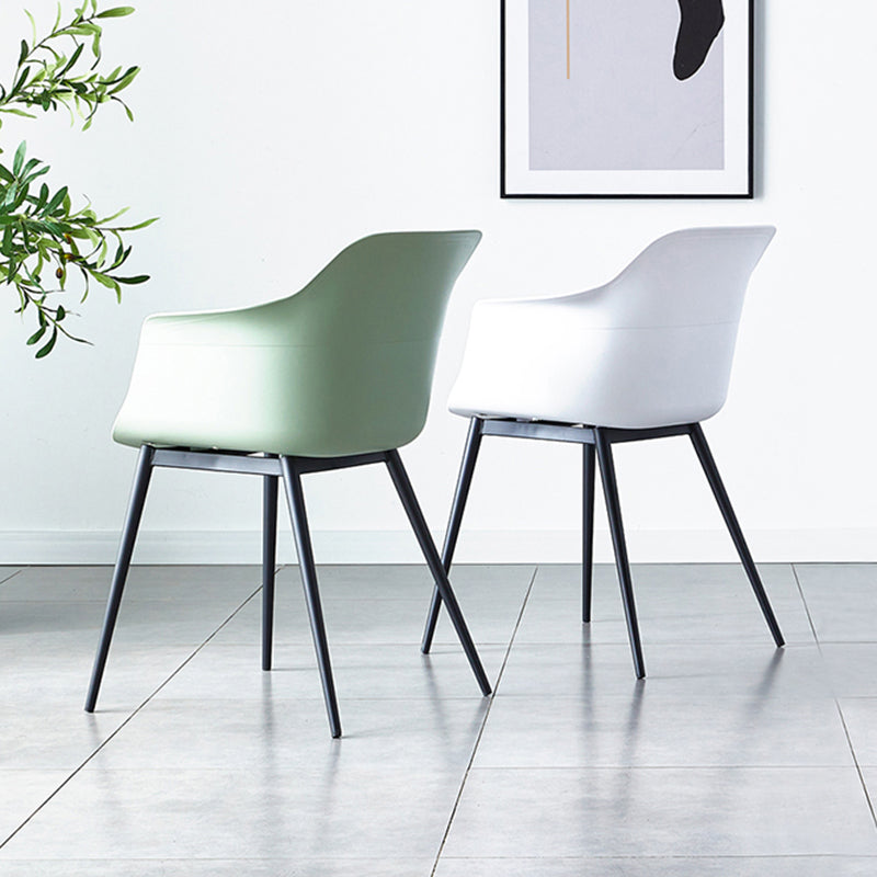 Plastic Modern Indoor-Outdoor Chair Dining Room Solid Back Upholstered Arm Chair Clearhalo ' kitchen&dining_furn' 'Dining Chairs' 'Dining Tables & Seating' 'dining_chair' 'Furniture' 'furniture_dining_chair' 'Kitchen & Dining Furniture' 'kitchen' 4315891