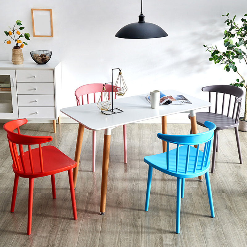 Scandinavian Home Slat Back Side Chair Matte Finish Plastic Dining Chair Clearhalo ' kitchen&dining_furn' 'Dining Chairs' 'Dining Tables & Seating' 'dining_chair' 'furn' 'furn_dining_chair' 'Furniture' 'furniture_dining_chair' 'Kitchen & Dining Furniture' 'kitchen' 4316277