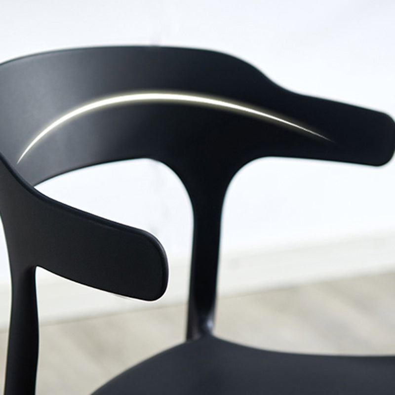 Scandinavian Plastic Stackable Side Chair Open Back Matte Finish Dining Chair Clearhalo ' kitchen&dining_furn' 'Dining Chairs' 'Dining Tables & Seating' 'dining_chair' 'furn' 'furn_dining_chair' 'Furniture' 'furniture_dining_chair' 'Kitchen & Dining Furniture' 'kitchen' 4316367