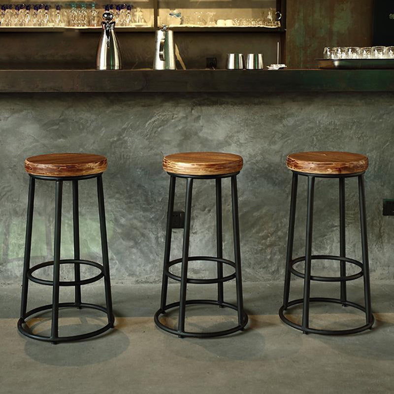 Brown Wood Backless and Armless Stool Industrial Bar and Counter Stool with Iron Legs Clearhalo 'Bar Furniture' 'Bar Stools' 'bar_stools' 'furn' 'furn_bar_stools' 'furniture_bar_stools' 'Kitchen & Dining Furniture' 'kitchen&dining_furn' 'kitchen' 'kitchen_furn' Furniture' 4321023