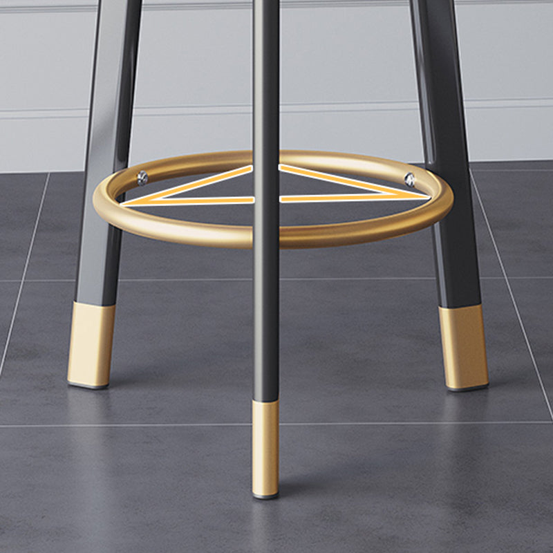 Modern Simple 28-inch Barstool Metal 3 Legs Bar Stool for Indoor, 1 Piece Clearhalo 'Bar Furniture' 'Bar Stools' 'bar_stools' 'furn' 'furn_bar_stools' 'furniture_bar_stools' 'Kitchen & Dining Furniture' 'kitchen&dining_furn' 'kitchen' 'kitchen_furn' Furniture' 4321541