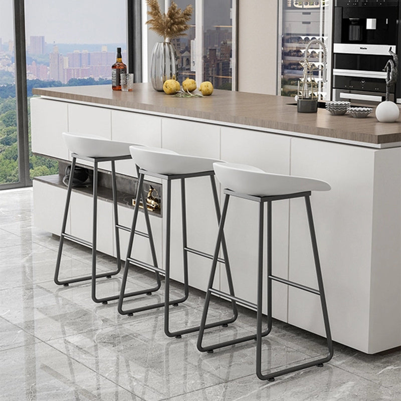 Industrial Indoor Barstool Iron Simple Tall Stool with Plastic Seat Clearhalo 'Bar Furniture' 'Bar Stools' 'bar_stools' 'furn' 'furn_bar_stools' 'furniture_bar_stools' 'Kitchen & Dining Furniture' 'kitchen&dining_furn' 'kitchen' 'kitchen_furn' Furniture' 4329656