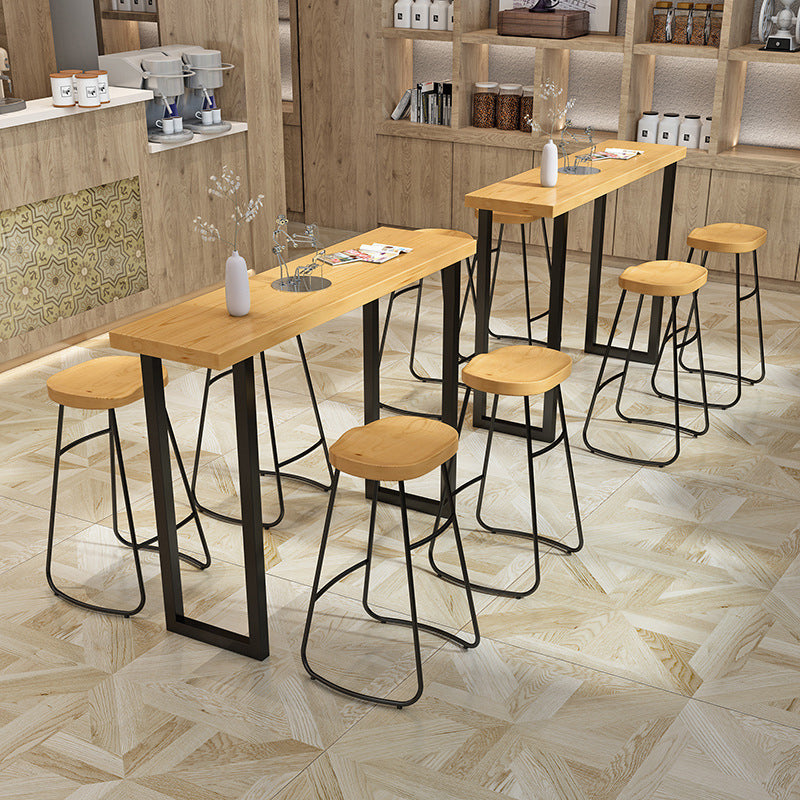 Cafe and Break-room Bistro Bar Desk Modern Rectangle Wood Counter-height Pub Table Clearhalo 'Bar Furniture' 'Bar Tables' 'bar_tables' 'furn' 'furn_bar_tables' 'Furniture' 'furniture_bar_tables' 'Kitchen & Dining Furniture' 'kitchen&dining_furn' 'kitchen' 4335604