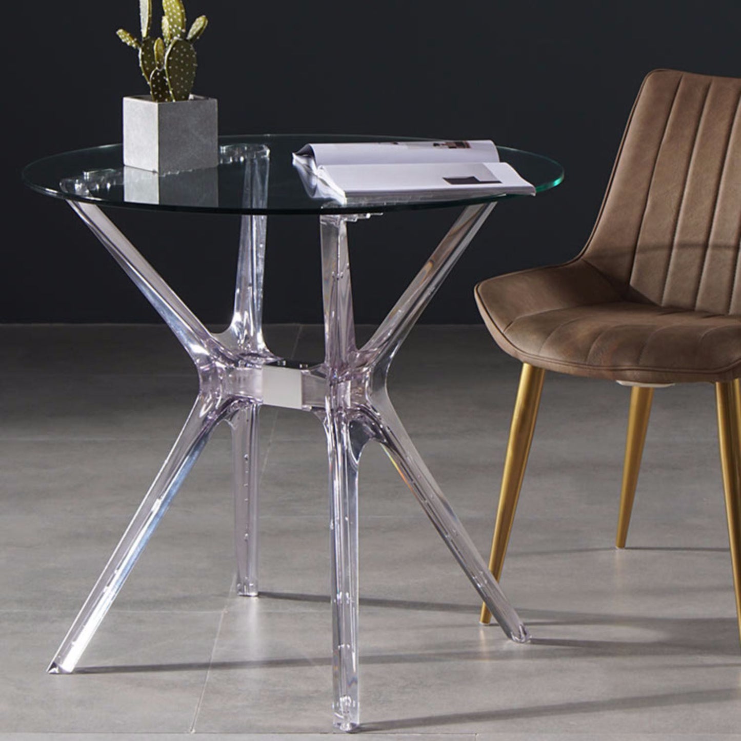 31.5" Modern Style Dining Table Round Glass Pedestal Dining Table for Home Use Clearhalo ' dining_table' 'Dining Tables & Seating' 'Dining Tables' 'furn' 'furn_dining_table' 'Furniture' 'furniture_dining_table' 'Kitchen & Dining Furniture' 'kitchen&dining_furn' 'kitchen' 'kitchen_dining_table' 4342802