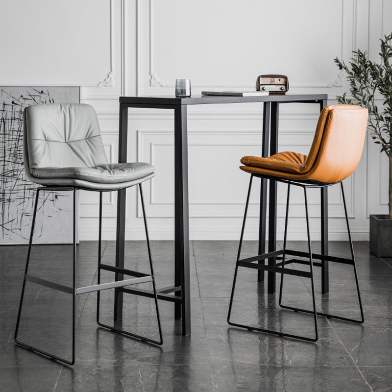 Modern Bucket Low Back Bar Stool Iron Legs Footrest Indoor Counter Stool Clearhalo 'Bar Furniture' 'Bar Stools' 'bar_stools' 'furn' 'furn_bar_stools' 'furniture_bar_stools' 'Kitchen & Dining Furniture' 'kitchen&dining_furn' 'kitchen' 'kitchen_furn' Furniture' 4344290